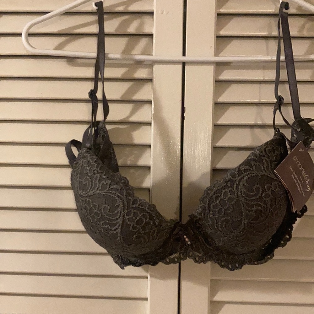 Smart and Sexy Padded Bra Sz 36B. Lacy and Comfortable!